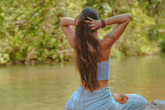 Best Hairstyles to Combat Frizz